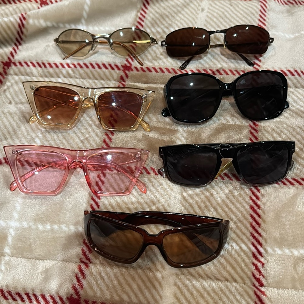 Sunglasses - Picture 1 of 1